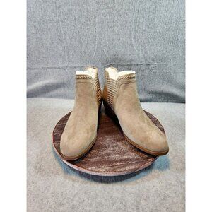 Vince Camuto Womens Suede Booties Phippsy Foxy Beige Size 10M With Box & Card